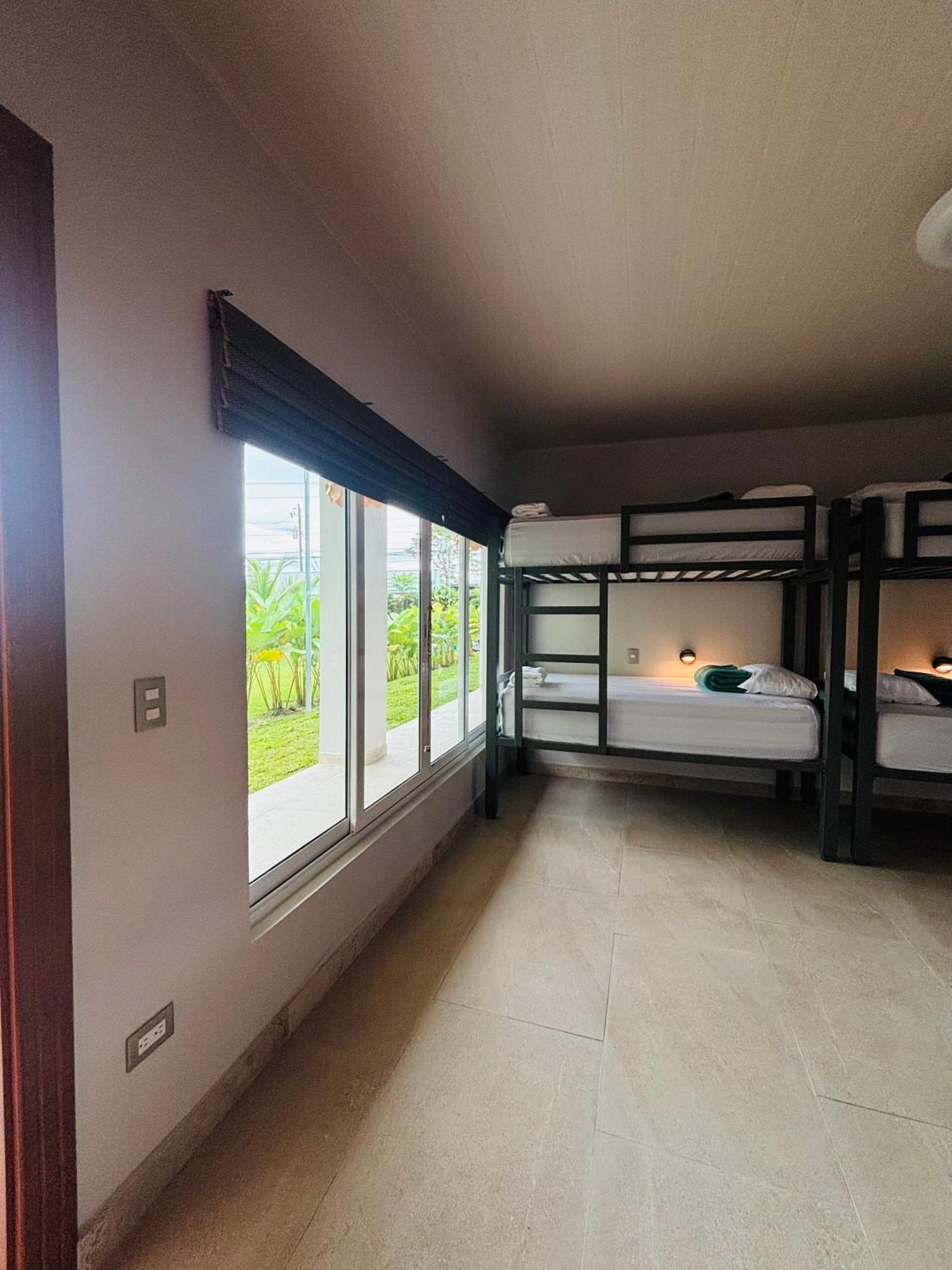 Arenal Backpackers Resort La Fortuna Eksteriør bilde Hostel in San Cristóbal de Las Casas, Mexico